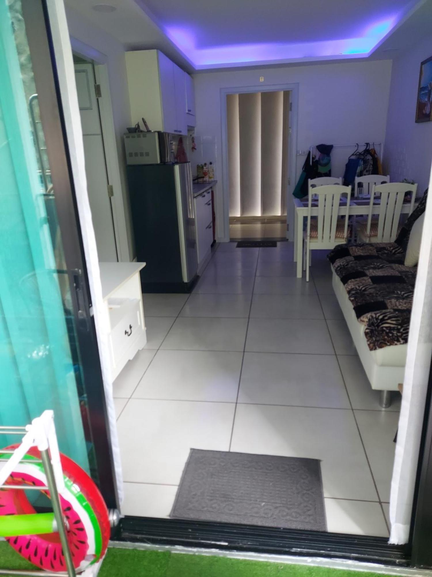 Двух-Комнатная Квартира В Кондоминимуме "Tropikal Garden" Pattaya Exterior photo